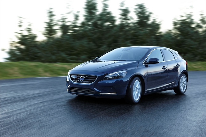 Volvo V40 T2