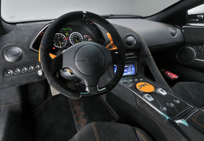 China gets Limited Edition of the Murciélago LP 670-4 SuperVeloce