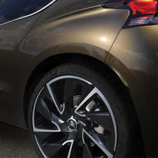 DS4: new DS-Line model to premiere in Paris