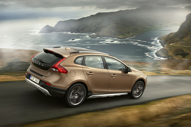 Volvo V40 D2 Summum CC Cross Country