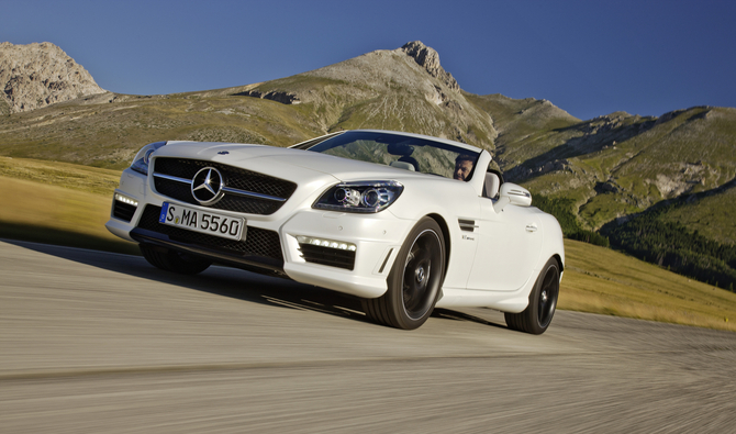 New SLK 55 AMG Hopes to Blend High Power and High Efficiency