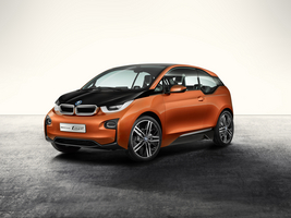 It says that it already has several hundred pre-orders for the i3