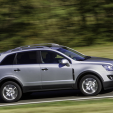 Opel presents facelifted Antara