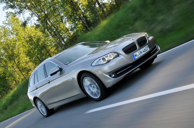 BMW 530d Touring AT