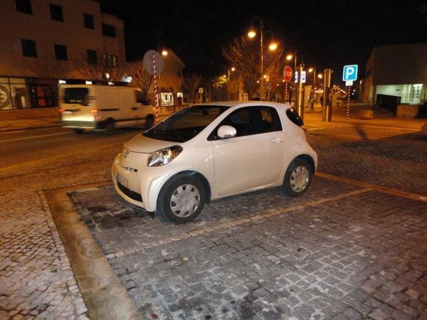 Toyota iQ 1.0