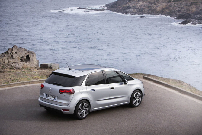 O mini-MPV aposta na funcionalidade O mini-MPV aposta na funcionalidade