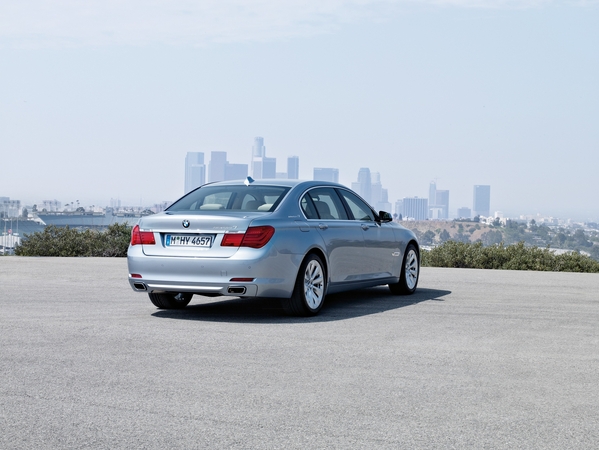 BMW 750i ActiveHybrid