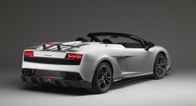 Lamborghini Gallardo LP570-4 Spyder Performante E-Gear