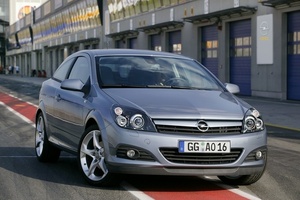 Opel Astra GTC 1.9 CDTI ECOTEC