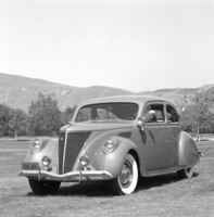 Lincoln Zephyr Fastback