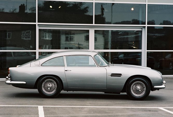 Aston Martin DB5