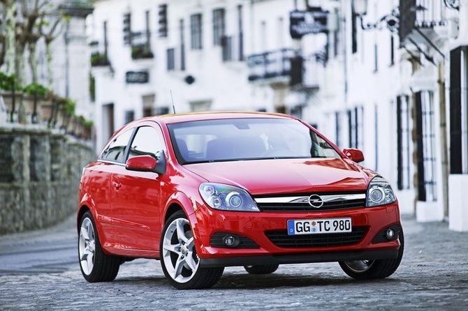 Opel Astra GTC 1.4 TWINPORT ecoFLEX