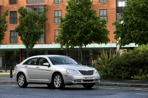 Chrysler Sebring (sedan) LX