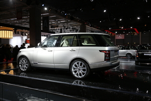 Land Rover reveals new Range Rover