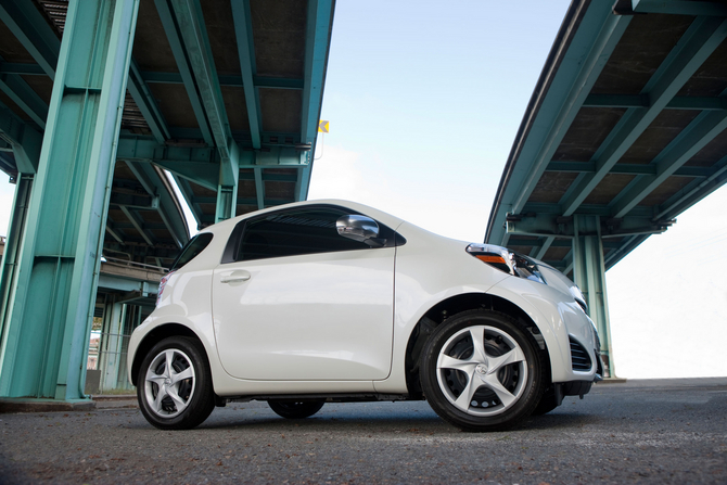 Toyota Introduces IQ in US as Scion Toyota Introduces IQ in US as Scion