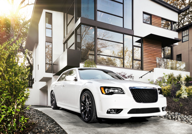 The 2012 Chrysler 300 SRT8 The 2012 Chrysler 300 SRT8