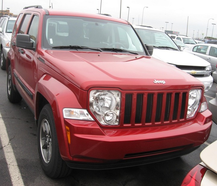 Jeep Liberty Sport 4X2