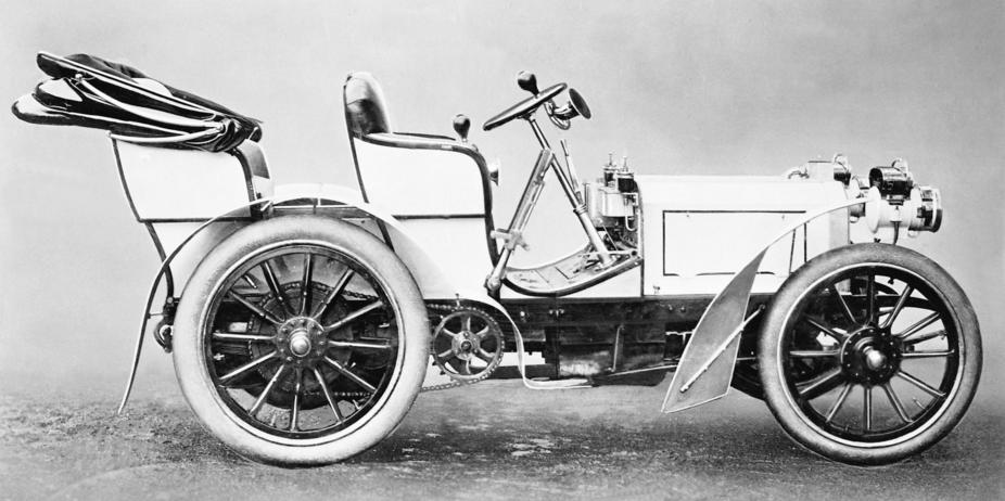 The first Mercedes, 1900