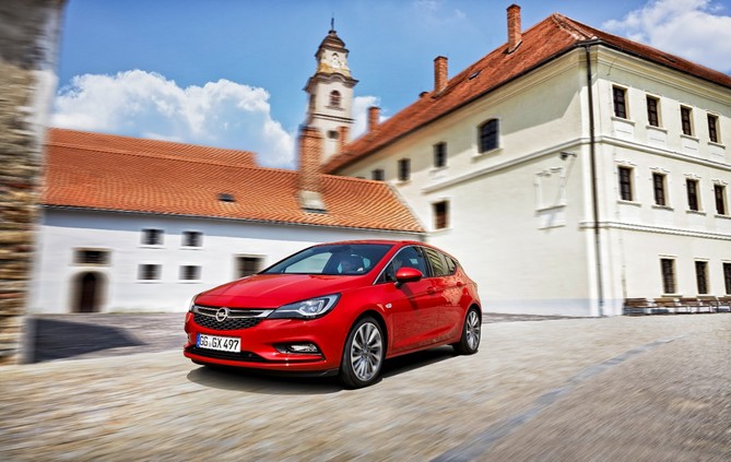 Opel Astra 1.6 BiTurbo CDTI Innovation