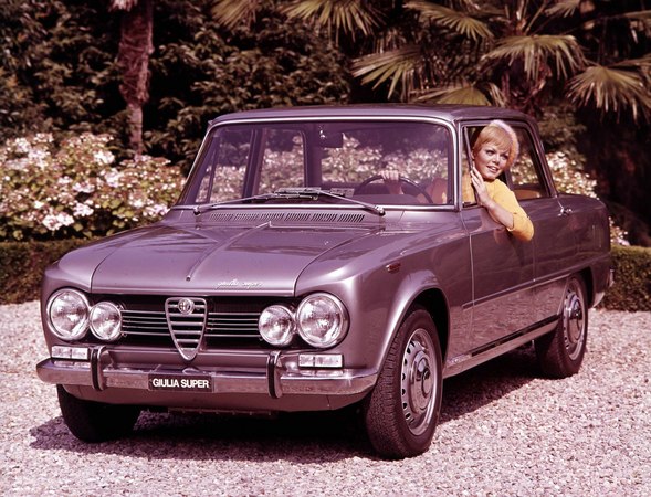 La Giulia est devenue l'un des symboles forts de la Marque Alfa Romeo.