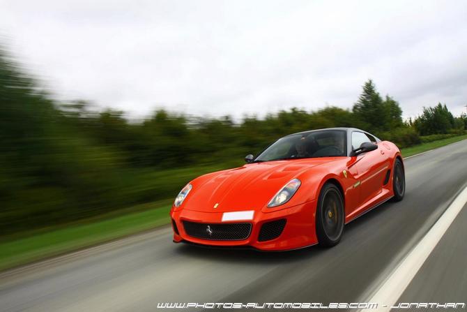 Autoviva's Facebook Avatar Photo Contest - September 2011 Autoviva's Facebook Avatar Photo Contest - September 2011