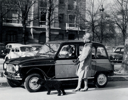 Renault 4 Parisienne