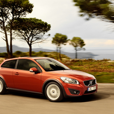 Volvo C30 D5 Summum Geartronic (10)