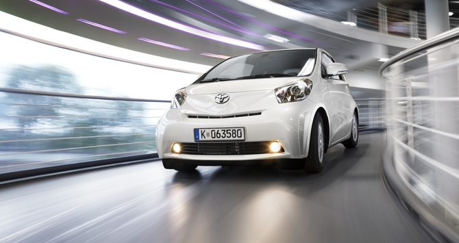 Toyota iQ Multidrive