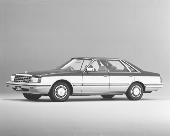 Nissan Laurel Hardtop 2000E SGL Grand Extra