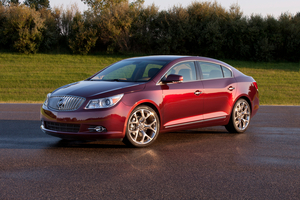 Buick LaCrosse GL Concept Considers More Luxurious LaCrosse