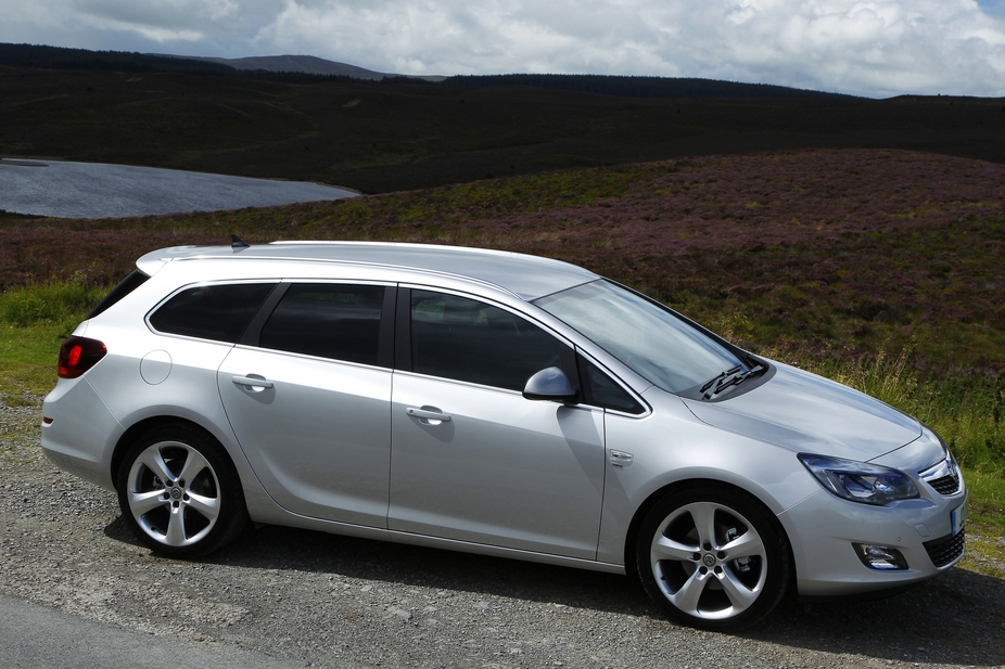 Vauxhall Astra Sports Tourer 1.6 ES (Auto)