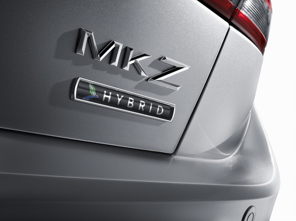 Lincoln launches hybrid version of the MKZ