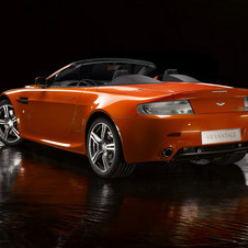 Aston Martin V8 Vantage N400 Roadster Sportshift