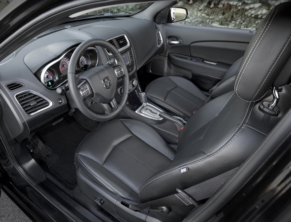 Dodge updates the Avenger for 2011 Dodge updates the Avenger for 2011