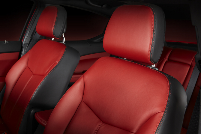 Dodge updates the Avenger for 2011 Dodge updates the Avenger for 2011