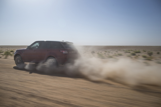 Esta é a primeira vez que alguém tenta atravessar o deserto num tempo rápido Esta é a primeira vez que alguém tenta atravessar o deserto num tempo rápido