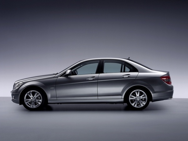 Mercedes-Benz C 250 CGI Auto BlueEfficiency