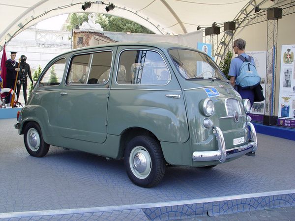 Fiat 600D Multipla