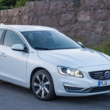 Volvo D6 AWD Momentum Plug-in Hybrid