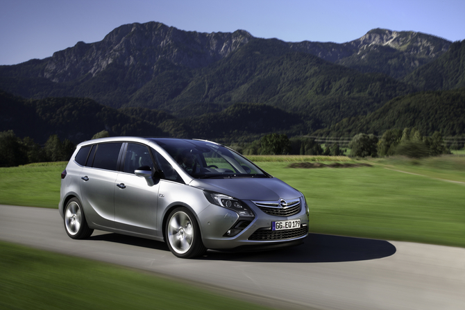 Opel Zafira Tourer 2.0 CDTI Cosmo