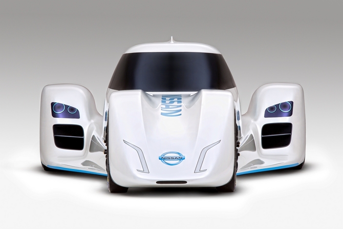 O novo carro usa uma carroçaria coupé O novo carro usa uma carroçaria coupé