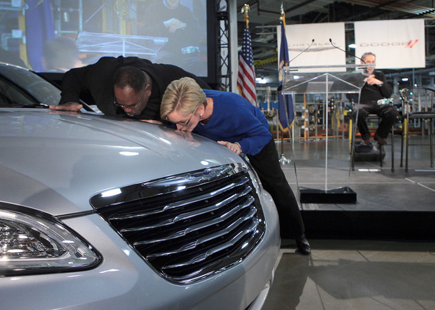 Chrysler invests and extends production in Sterling Heights