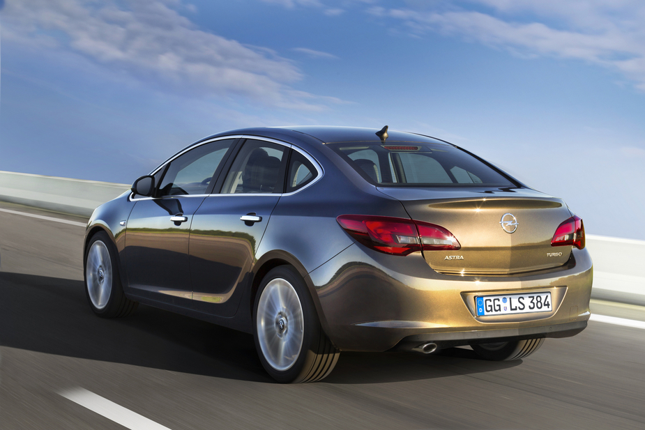 Opel Astra Sports Sedan 1.4 Turbo Active Select Cosmo