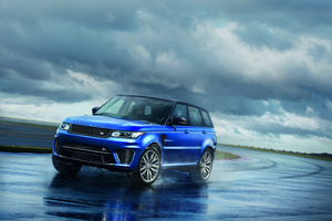 The Range Rover Sport SVR completied a lap in Nürburgring in 8 minutes and 14 seconds