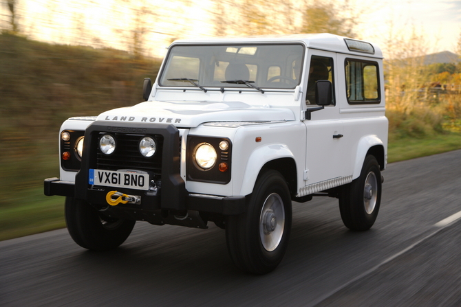 Land Rover Defender 90 Hard Top SE