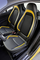 It comes with black seats with yellow inserts