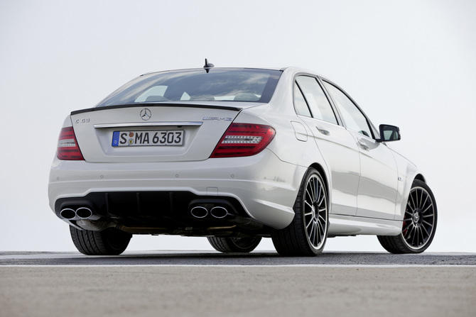 Mercedes-Benz reveals official C 63 AMG specs