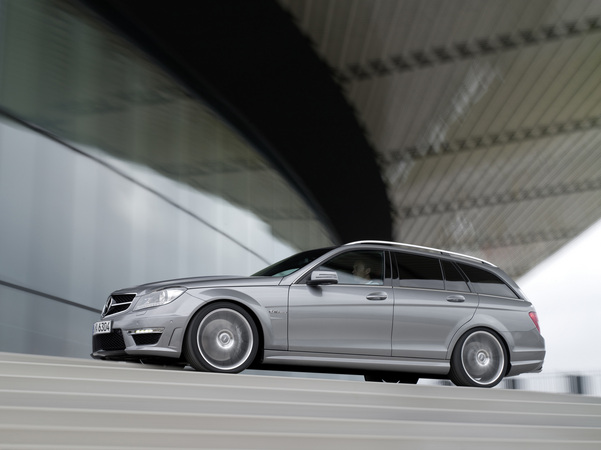 Mercedes-Benz reveals official C 63 AMG specs