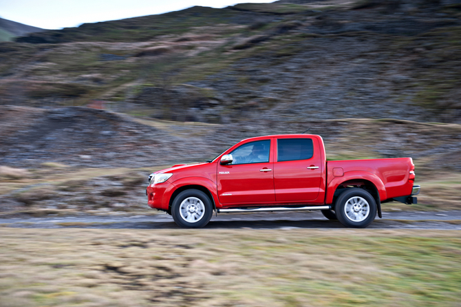 Toyota Hilux 7