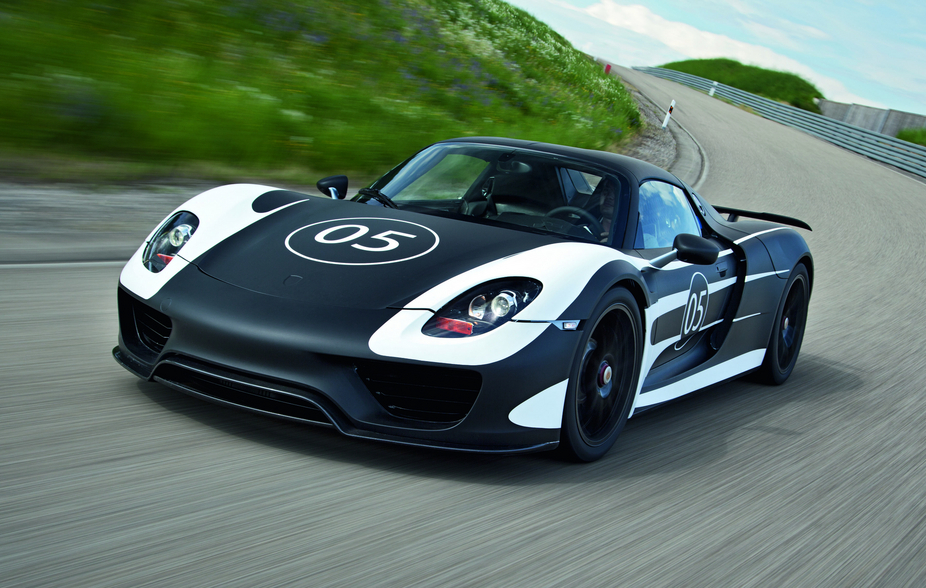 The prototype 918's body is meant to evoke the 917